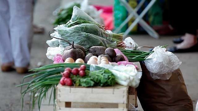 Об опасности приобретения продукции в местах несанкционированной торговли